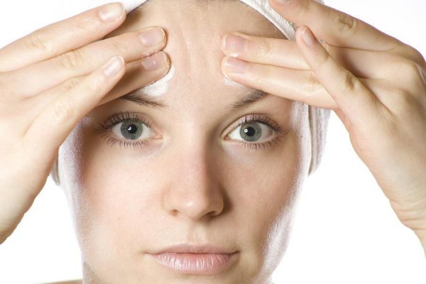 Comment vous faire un massage du visage ?
