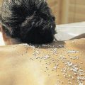 Pourquoi choisir le gommage au sel